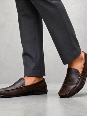 J Ferrar Barton Men’s 9M Brown Memory Foam Slip On Loafers Moc Toe Casual Shoes